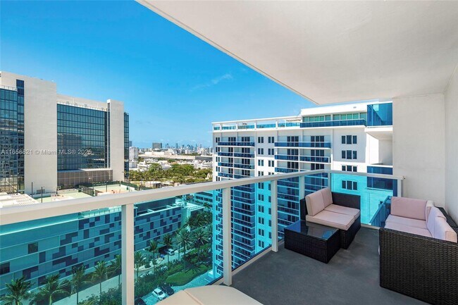 Building Photo - 2301 Collins Ave