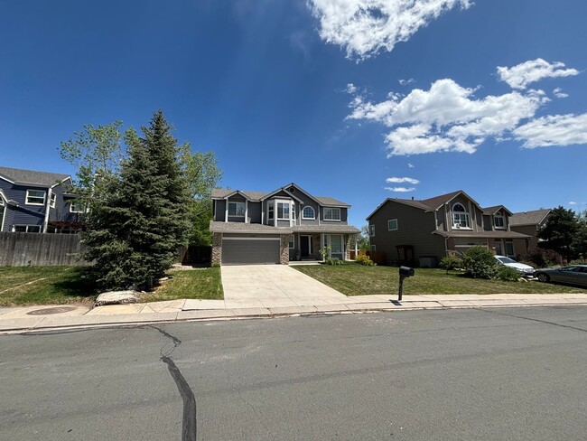 Building Photo - gorgeous West-Side Home