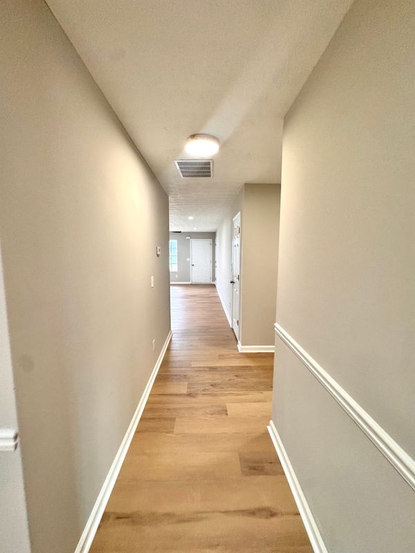 Building Photo - 10896 Big Sky Dr