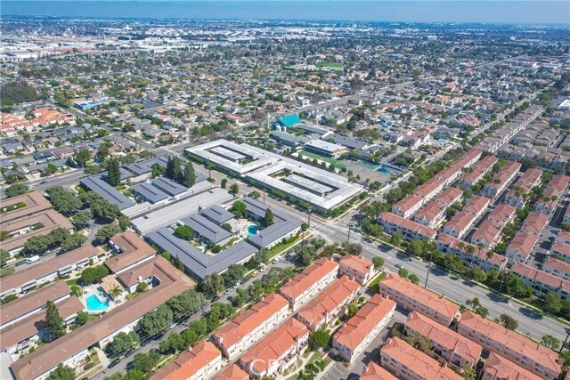 Building Photo - 2940 W Carson St