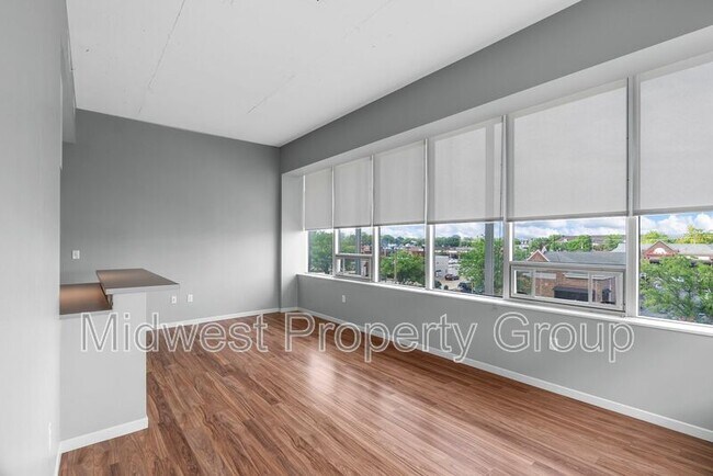 Building Photo - 4100 Lindell Blvd
