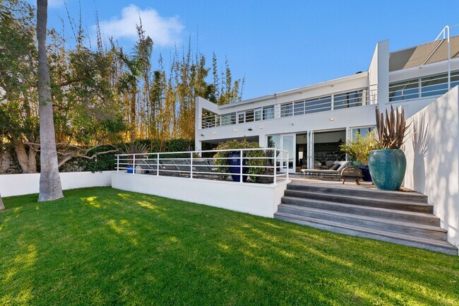 Building Photo - 27428 CA-1