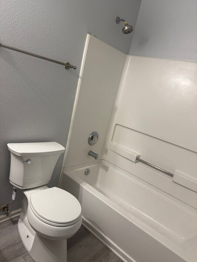 Building Photo - 14302 Holly Berry Cir