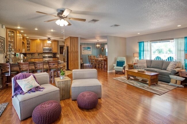 Building Photo - 12802 N 53rd St