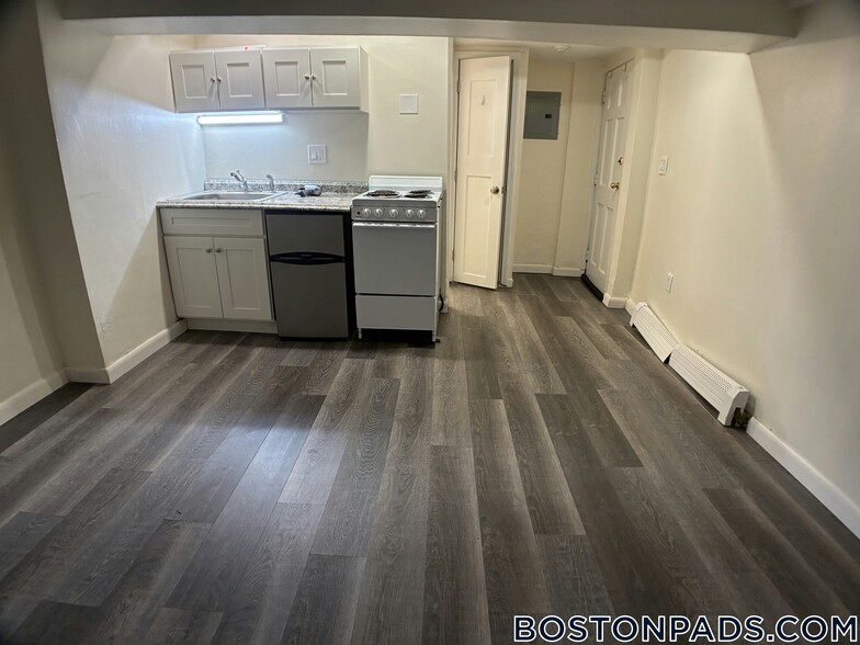 Building Photo - 51 S Huntington Ave