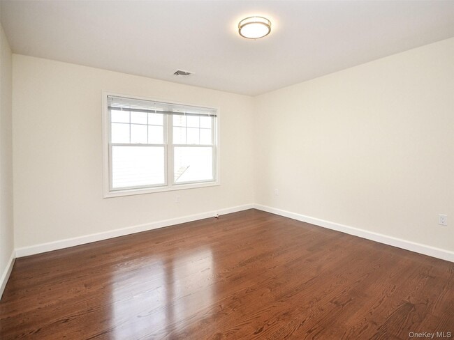 Building Photo - 30 Dunes Ln