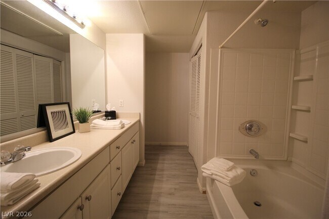 Building Photo - 9000 S Las Vegas Blvd