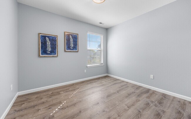 Building Photo - Gorgeous First-Time Rental in Popular Courthouse Estates! A Pet-Friendly Home, Fenced Yard, All A...