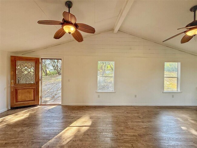 Building Photo - 10601 Ridge Rim Dr