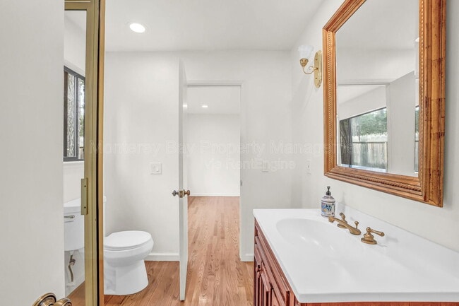 Building Photo - 4083 Sunset Ln