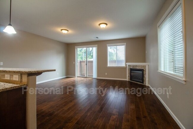 Building Photo - 13018 NE 28th Way