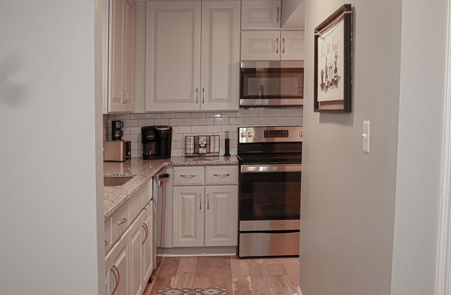 Building Photo - 4393 Coopers Creek Dr SE