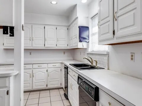 Building Photo - 5910 Buffridge Trail