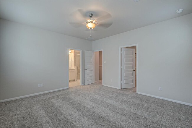 Building Photo - 4103 Split Ivy Dr