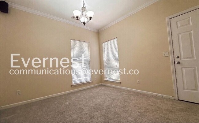 Building Photo - 273 Oxmoor Pl