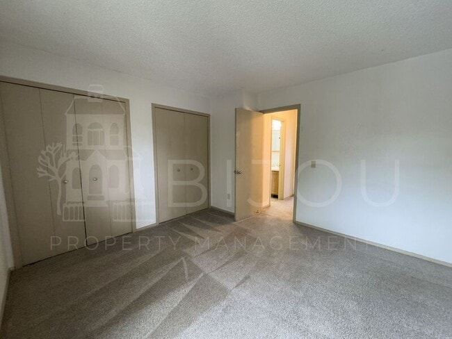 Building Photo - 2146 Baltimore Cir