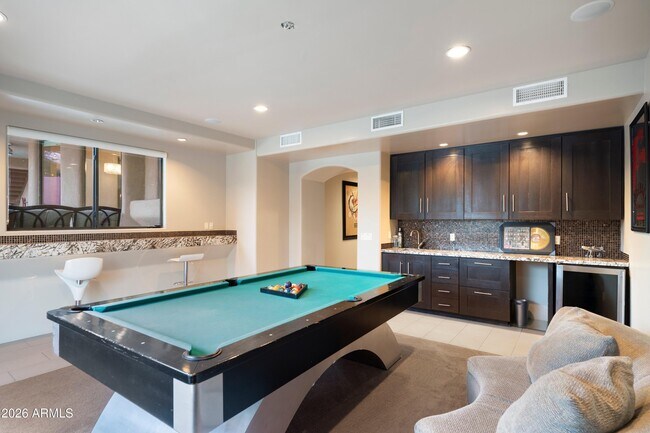 Building Photo - 33905 N 4th Dr