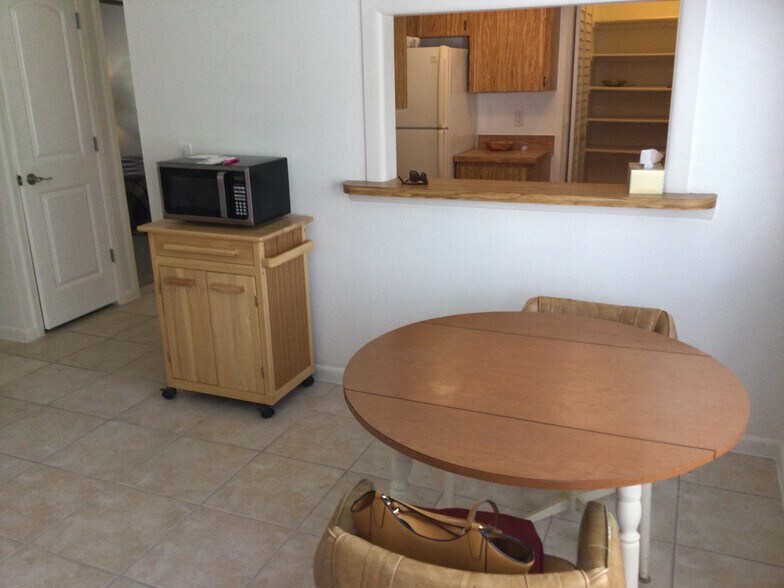 Building Photo - 1677 Fry Ct