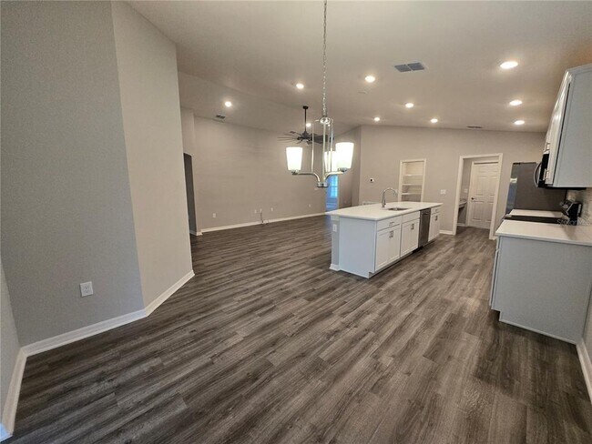 Building Photo - 1352 Mountain Flower Ln