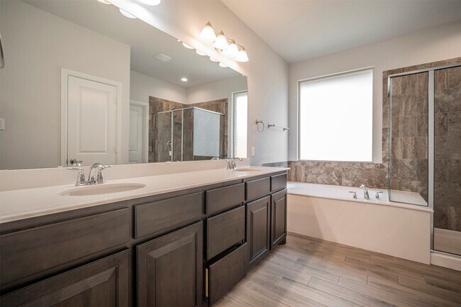 Building Photo - 14848 Complacent Way