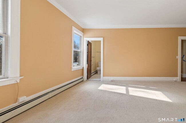 Building Photo - 1955 Chapel St