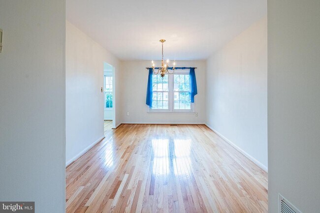 Building Photo - 3133 Windwood Farms Dr