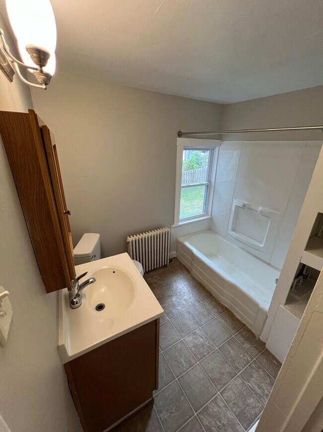 Building Photo - 501 Rugby Rd