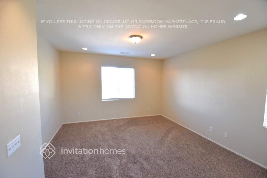 Building Photo - 1956 Montanra Ln