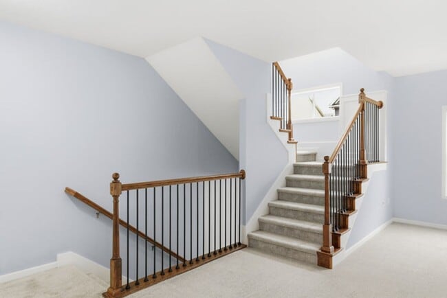 Building Photo - GREAT LOCATION!! 3 Bedroom, 2.5 Bathroom Townhome in West Des Moines!