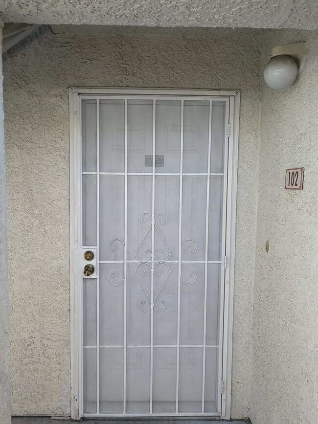 Building Photo - 4308 W Lake Mead Blvd