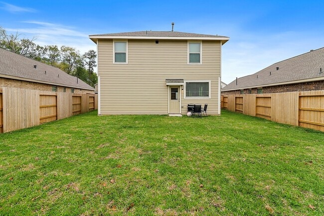 Building Photo - 2107 Fisher Bnd Dr