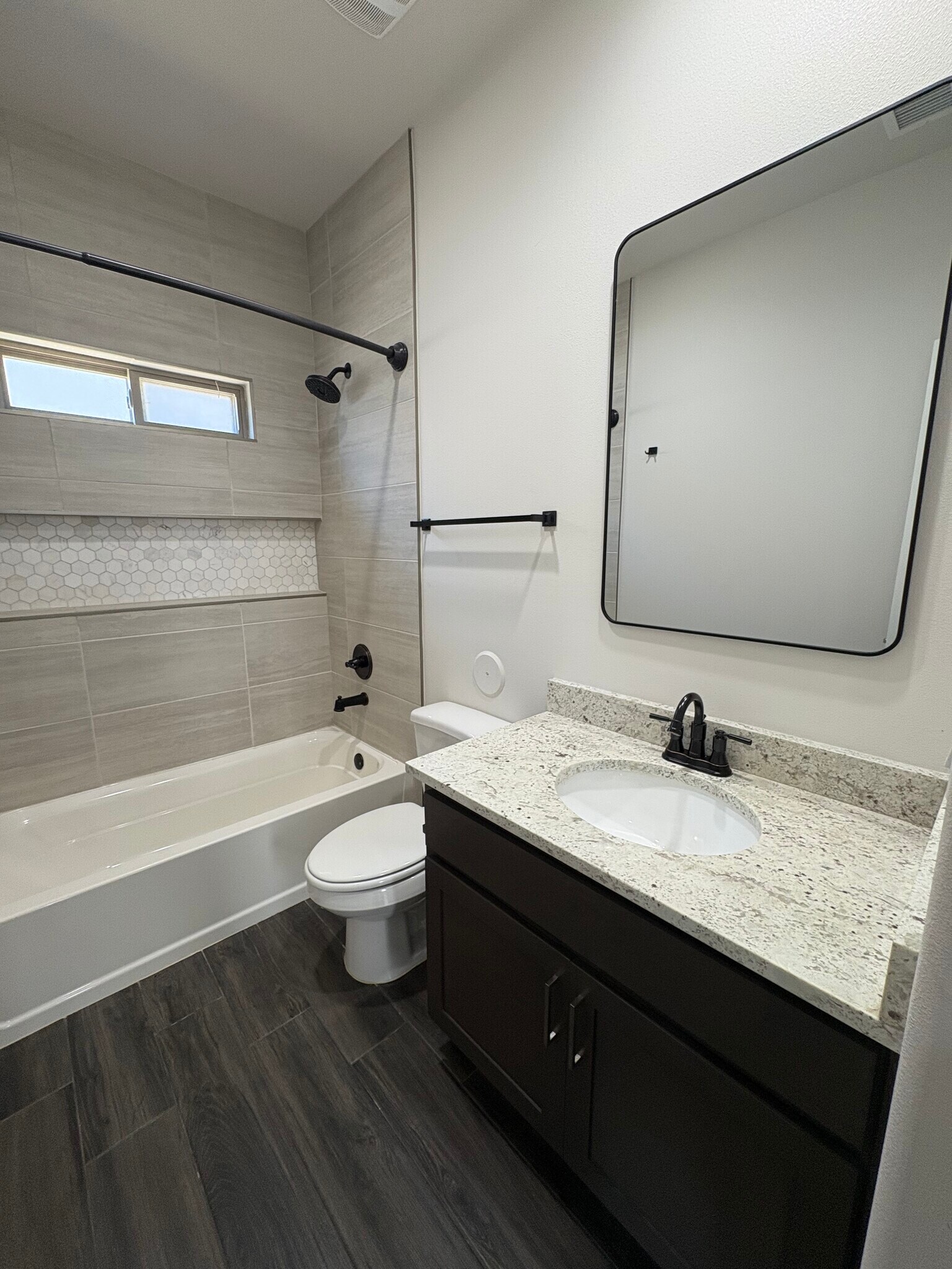 Building Photo - 14735 Pebble Hills Blvd