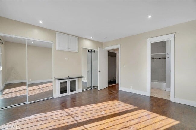 Building Photo - 46 E Platt St