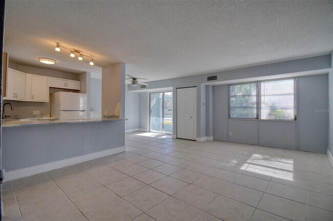 Building Photo - 3315 58th Ave S