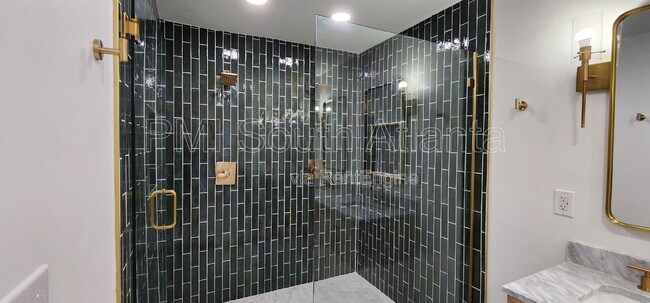 Building Photo - 40 Pheasant Dr SE