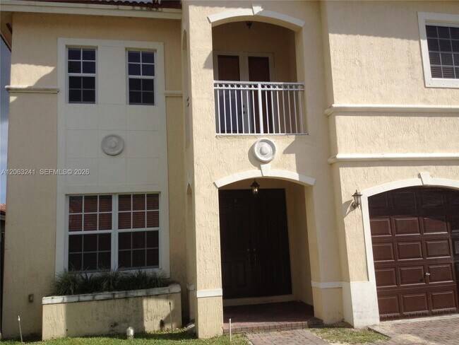 Building Photo - 17615 SW 135th Ave