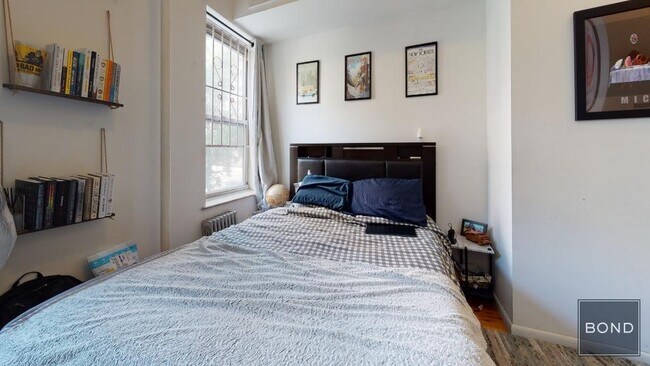 Primary Photo - 322 Second Avenue