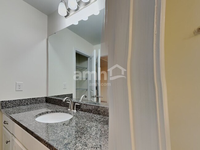 Building Photo - 3436 Shady Cove Ct