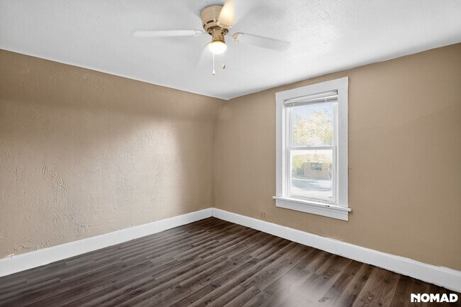 Building Photo - Charming 3BR House in Kankakee