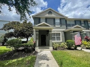 Building Photo - Stunning 3/2.5 corner townhome in Lake Reams with 2 car garage! Available mid July!