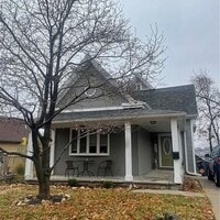 Building Photo - Cute Home in Westside South Neighborhood