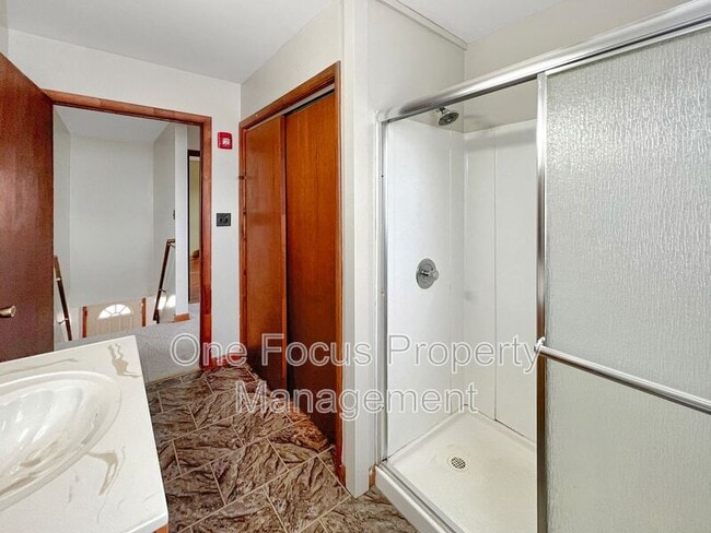 Building Photo - 2729 W Fourth Street