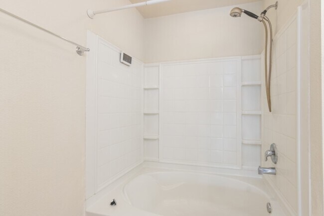 Building Photo - 1616 Grable Cove Ln