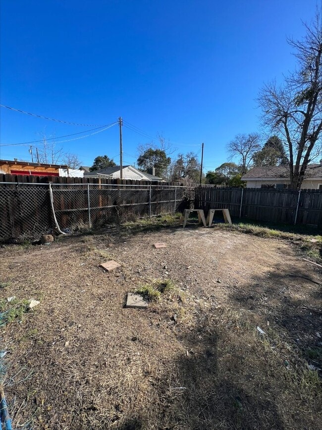 Building Photo - 4136 7th Ave