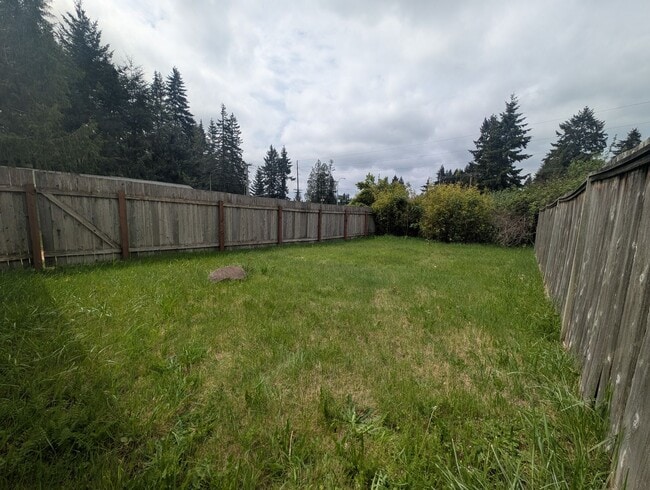 Building Photo - Adorable ADU w/ Fenced Yard in the Heart of Port Orchard - Available NOW!
