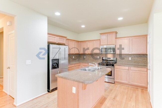 Building Photo - 18308 38th Dr SE