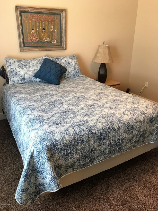 Building Photo - 5751 N Kolb Rd