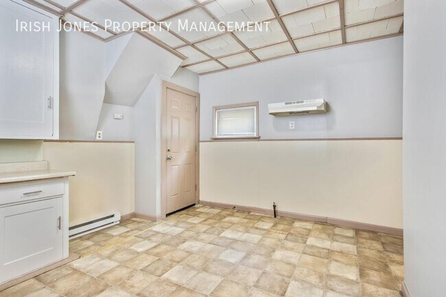 Building Photo - 106 Reiman St