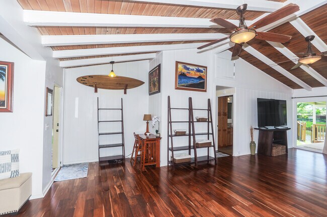 Building Photo - 372 Ilimalia Loop