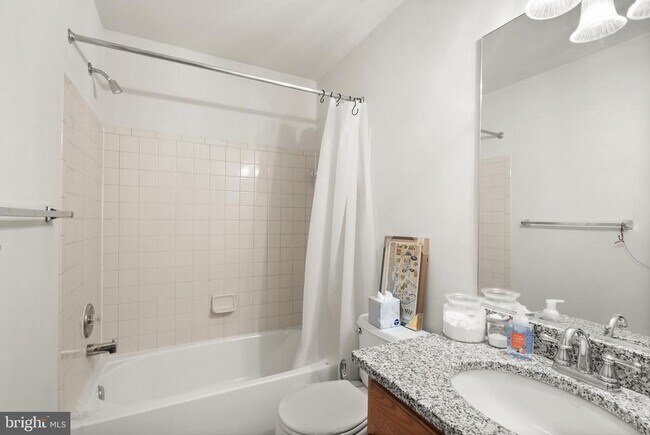 Building Photo - 12922 Starters Ln